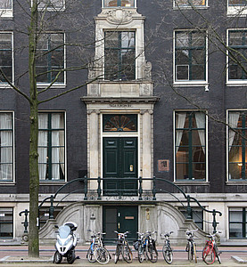 Herengracht 480 deur met stoep