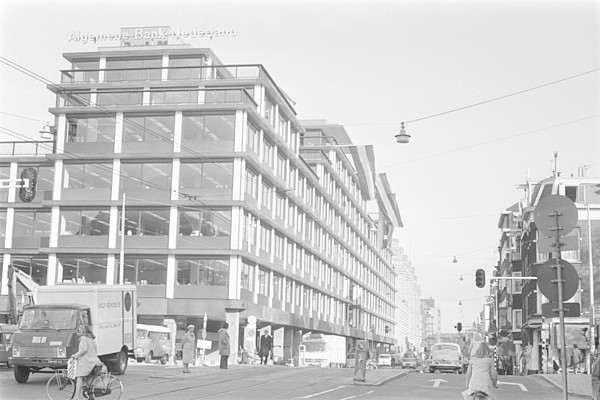Vijzelstraat 66-80 Nieuwbouw 1973 Anefo1