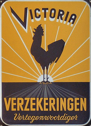 Victoria Emaillen bord uit rond 1950, Foto van vvmbest.nl