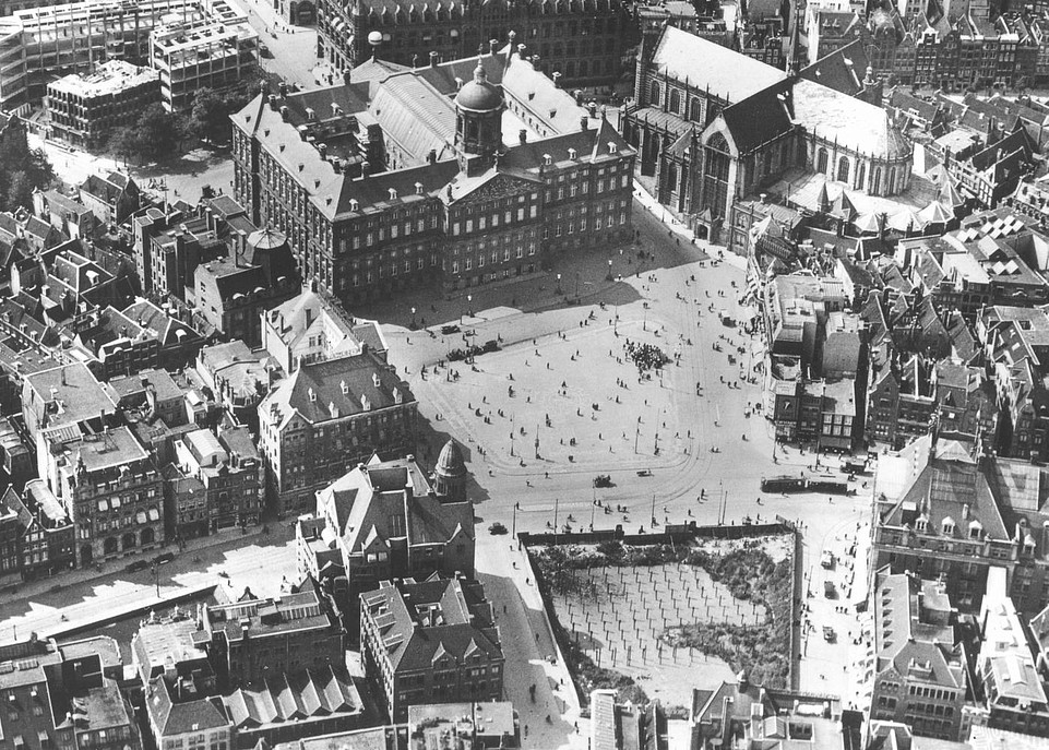 Luchtfoto Dam 1924